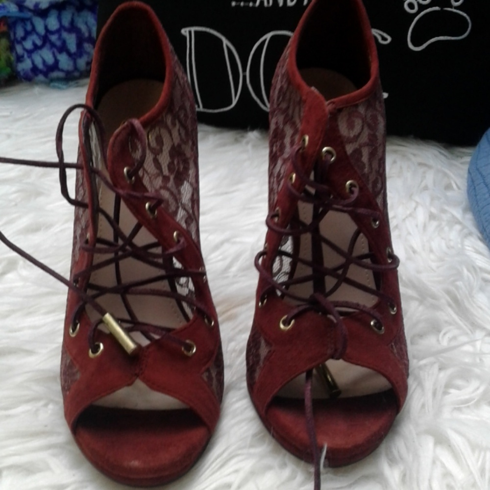 Wine colored lace bootie 4 1/2 heel, never worn